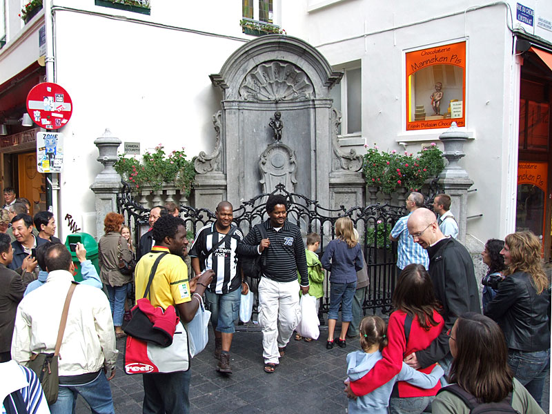 088_Manneken-PIs