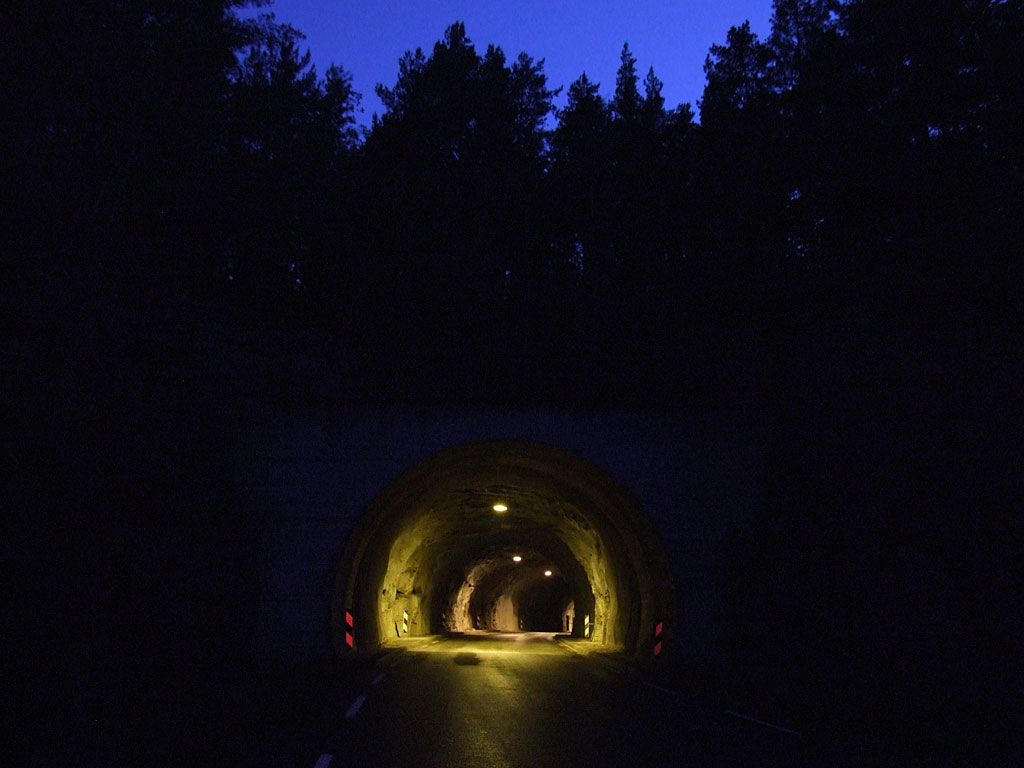 Tunnel390_1024